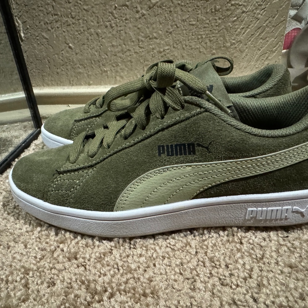 Puma sneakers